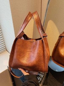 Damen Minimalistische PU Leder Eimertasche Chic Retro Schultertasche Casual Handtasche Crossbody Bag Mit Verstellbarem Riemen Handtasche
