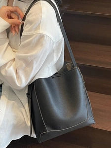 Elegant black leather bucket bag with litchi texture for women, large capacity tote style