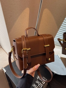 Retro PU Leather Small Square Crossbody Bag For Women Fashion Gold Hardware Handbag Adjustable Strap Shoulder Bag