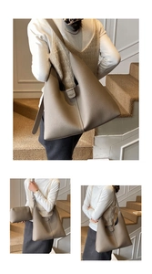 Detail der Hobo-Tasche aus Leder mit Litschi-Muster, breitem Riemen und Mini-Beutel