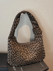 Vintage Leopard Print Suede Underarm Bag For Women Silver Studded Rivet Knot Handle Large Capacity Shoulder Hobo Bag