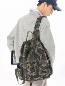 Outdoor-Camouflage-Rucksack aus Segeltuch mit großem Fassungsvermögen und Seitentaschen