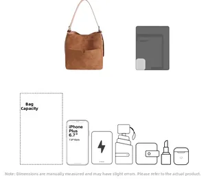 Vue de la capacité du sac seau en daim marron montrant l'espace pour iPad et accessoires