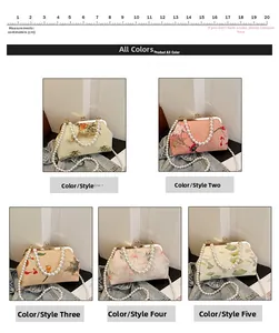 Detalle de cinco bolsos bordados chinos con cadenas de perlas y escala de medidas