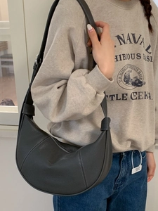 Minimalist Women PU Leather Hobo Bag Lychee Texture Half Moon Shoulder Bag Adjustable Strap Zipper Spliced Commute Fashion Bag