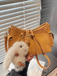 Vintage Faux Suede Crossbody Bag For Women Retro Stitching Underarm Bag With Detachable Plush Bunny Charm Fashion Purse
