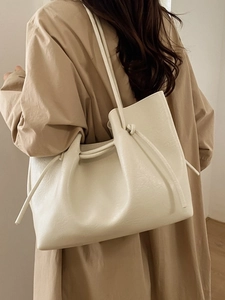 Minimalist PU Leather Tote Bag With Inner Pouch Pleated Drawstring Large Capacity Shoulder Bag Retro Commuting Handbag
