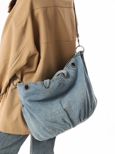Vintage Denim Tote Bag For Women Large Capacity Washed Jean Hobo Handbag Metal Eyelet Ring Casual Commuter Student School Bag