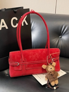 Vintage PU Leather Underarm Bag For Women Matte Contrast Stitching Shoulder Tote With Bear Pendant Stylish Daily Commuting Handbag