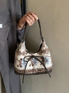 Winter plush hobo tote bag with floral patterns and contrast faux leather trim handles