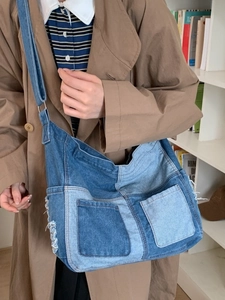 Women Vintage Denim Patchwork Tote Bag Large Capacity Distressed Fringes Shoulder Crossbody Bag Casual Streetwear Hobo Bag
