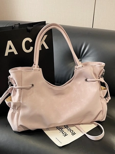 Pink vintage soft leather tote bag with large capacity for commuting and shoulder carry