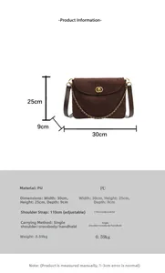 Detail view of large quilted messenger bag with gold chain and dimensions 30x25x9cm