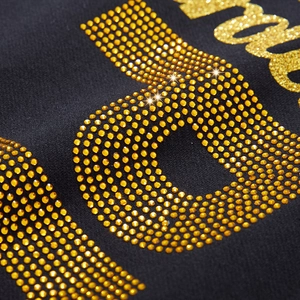 Schwarze Jogginghose mit goldenen Strasssteinen und Glitzer-Buchstabe B Design