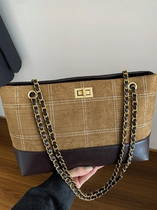 Retro tote bag in brown suede and leather with chain strap and gold clasp detail
