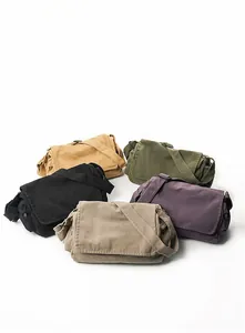 Mehrere Farben von gewaschenen Canvas-Umhängetaschen in Schwarz Grün Khaki Lila und Grau
