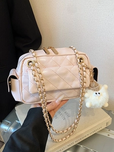 Sac Bandoulière Femme Matelassé à Chaîne en Cuir PU Minimaliste Petit Sac Carré Avec Pendentif en Peluche Sac à Épaule Mode