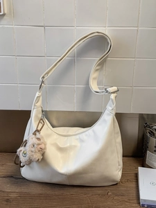 Women Vintage PU Leather Hobo Bag Large Capacity Tote Shoulder Crossbody Bag For Work Commute With Plush Pendant
