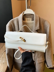 Élégant Sac Baguette en Similicuir Verni pour Femme Fermoir Twist Doré Couleur Unie Sac à Main Porté Épaule Mode pour Soirée