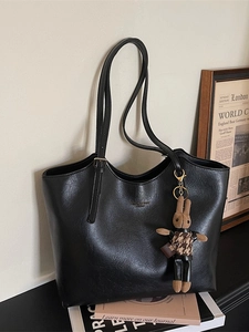 Grand sac cabas en cuir noir avec charm lapin mignon pour le quotidien décontracté
