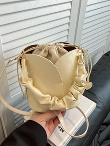 Sac seau élégant en forme de tulipe en cuir PU beige avec poignée à volants