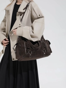 Retro dark brown large shoulder tote bag in distressed leather style for daily fashion
