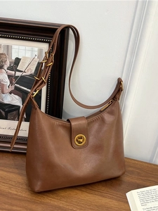 Vintage PU Leather Bucket Bag For Women Retro Hobo Underarm Bag With Gold Tone Metal Lock Casual Stitching Shoulder Bag