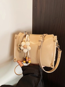 Women Retro PU Leather Crossbody Bag High Gloss Shoulder Bag Large Capacity Solid Color Handbag With Flower Pendant Rivet Decor