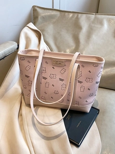 Grand sac cabas rose avec imprimé ours de dessin animé et lanières en cuir grainé