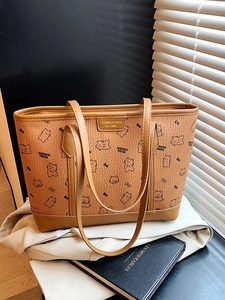 Sac cabas marron en similicuir avec imprimé chat de dessin animé et bandoulières