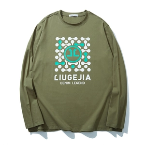Army green long sleeve t-shirt with geometric letter print for a casual men's street look