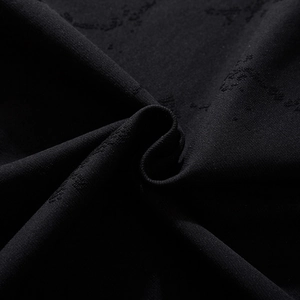 Men's plus size black T-shirt with cloud jacquard fabric texture and loose round neck