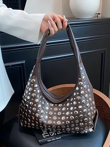 Sac sous le Bras Vintage à Rivets pour Femmes Sac à Épaule en Similicuir PU Sac à Main Hobo Punk Rétro Travail Quotidien