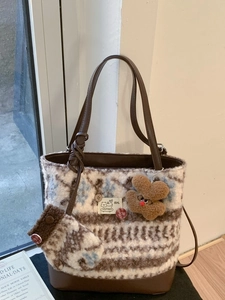Vintage Fair Isle Jacquard Plush Tote Bag For Women PU Leather Patchwork Large Capacity Shoulder Bag With Bear Charm