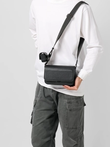 Vintage black lychee pattern crossbody square bag with adjustable strap and small pouch