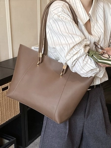Large Capacity PU Leather Tote Bag For Women Minimalist Urban Commuter Shoulder Bag College Student Handbag Solid Color