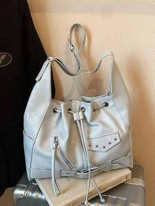 Vintage Retro Women Large Capacity Tote Bag Motorcycle Style PU Leather Shoulder Bag With Rivet Stitching Drawstring Purses