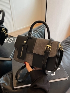 Chic two-tone crossbody square bag in black leather and grey suede with top handle