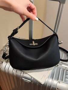 Women Urban Minimalist PU Leather Underarm Bag Litchi Pattern Swivel Lock Shoulder Bag With Horse Charm Casual Handbag