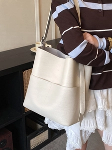 Minimalist beige pebble leather bucket bag for women, large capacity shoulder tote bag