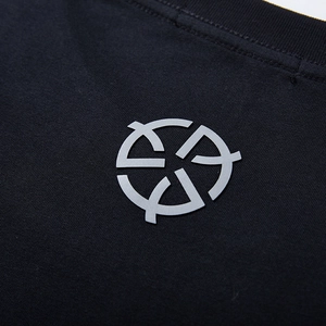 Men's heavyweight black cotton T-shirt with gray geometric graphic print logo