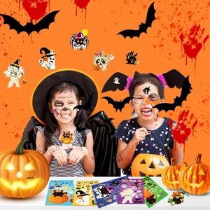 Gedetailleerde set Halloween-stickers met pompoenen, spoken en kleurrijke patronen voor DIY