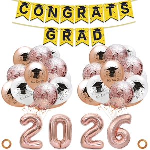 Abschluss-Deko-Set 2026 mit goldenen Ballons und Congrats Grad Bannern