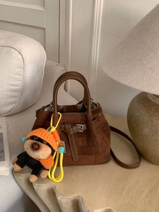 Women Retro PU Leather Bucket Bag Stitching Elegant Shoulder Underarm Bag Casual Commute Handbag With Cute Plush Pendant