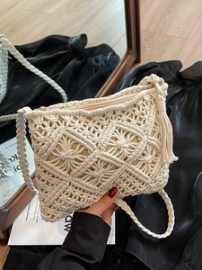 Sac Bandoulière Tissé en Corde de Coton Fait Main Bohème pour Femmes Sac à Épaule au Crochet avec Gland pour Plage Été Vacances