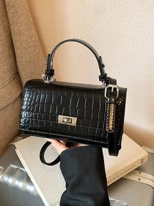 French Style Crocodile Pattern Square Handbag For Women PU Leather Silver Metal Lock Shoulder Bag Elegant Crossbody Bag