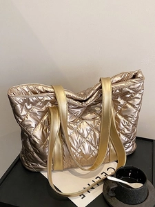 Borsa tote trapuntata oro champagne con cuciture a rombi e finitura metallizzata
