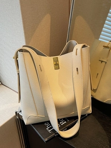 Damen Große Kapazität PU Leder Beuteltasche Lychee Muster Gold Schloss Umhängetasche Mit Kleiner Tasche Handtasche Zum Pendeln