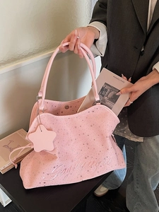 Sac fourre-tout rose en toile avec motifs étoiles et bandoulière, style décontracté