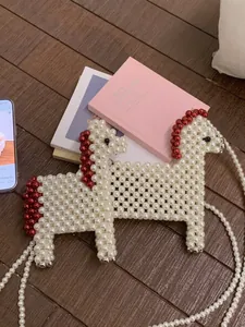 Handcrafted Faux Artificial Pearl Horse Shape Crossbody Bag Woven Animal Design Mini Shoulder Bag Novelty Fashion Accessories
